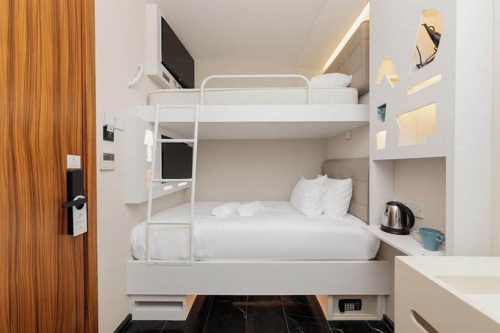 Aura Hotel Purvis Room Type - Comfort Twin Room