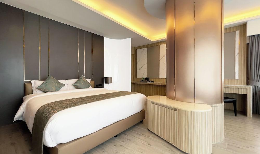 Enrich Grand Hotel Room Type - Executive Suite