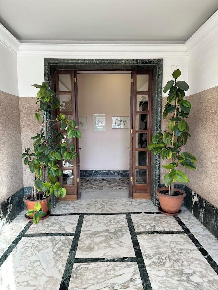 Relais Trastevere Station - Tap to explore photos