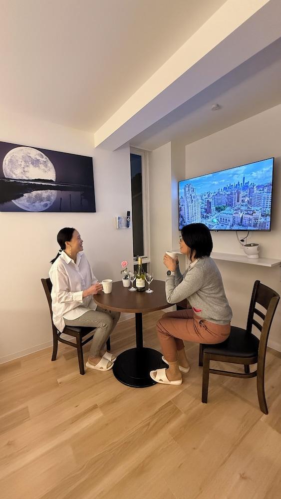 Moon Base Tokyo Inn