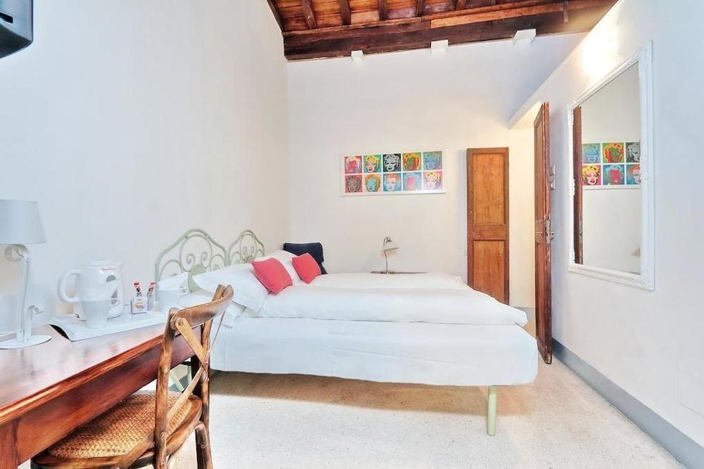 PALAZZO OLIVIA - RESIDENZA LEUTARI