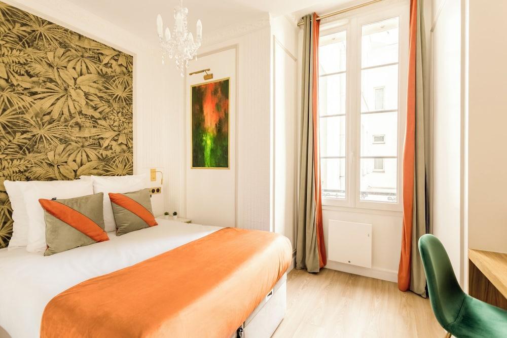 Merveil Luxury Suites - Florentin I-II - Tap to explore photos