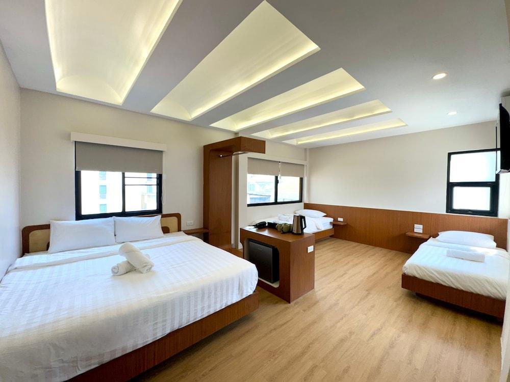 AVALAN Room Type - Executive Room