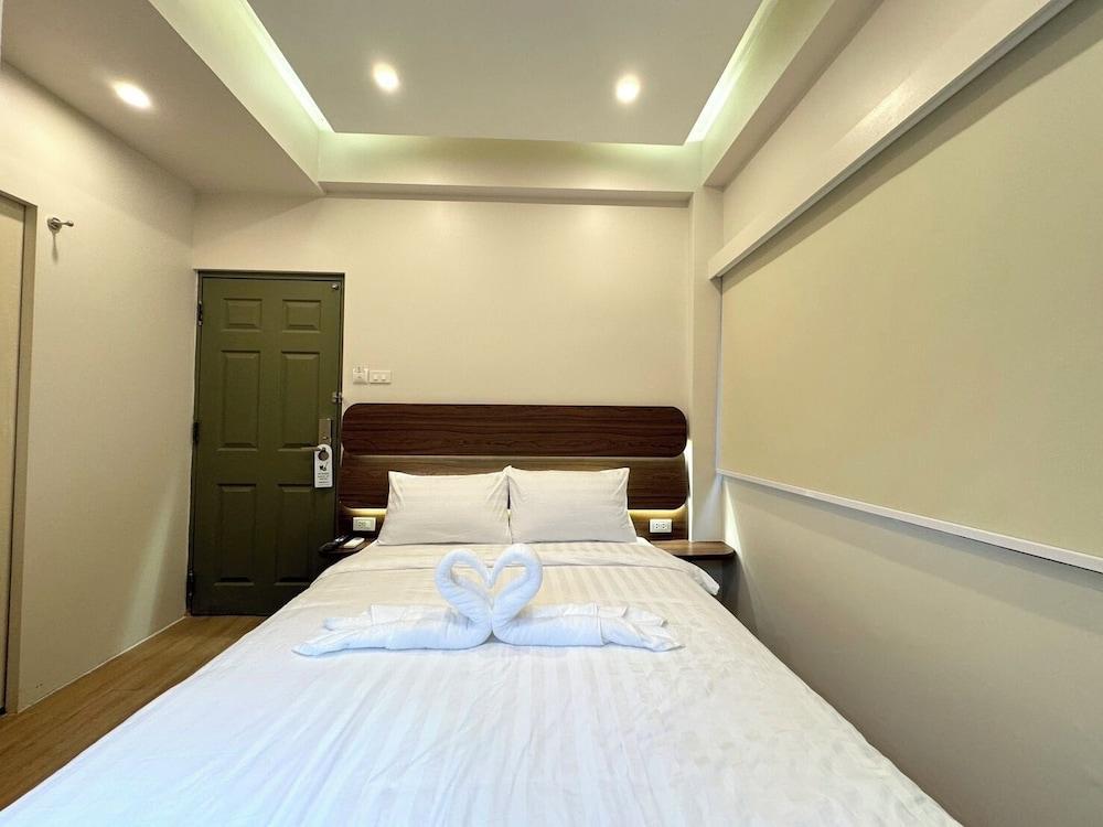 AVALAN Room Type - Standard Room