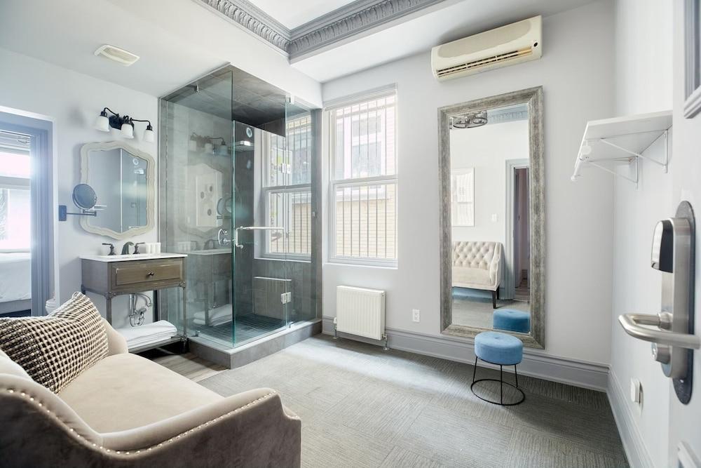 La TUMU Room Type - Premium Room