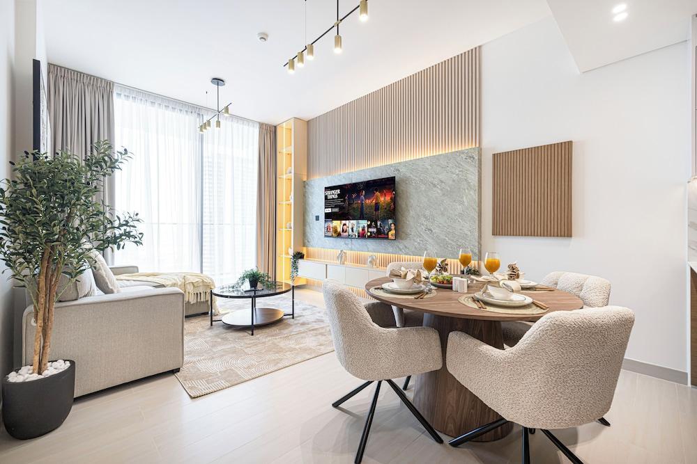 Binghatti Suites by Hostiva - City View Room Type - Deluxe Apartment, Balcony, City View