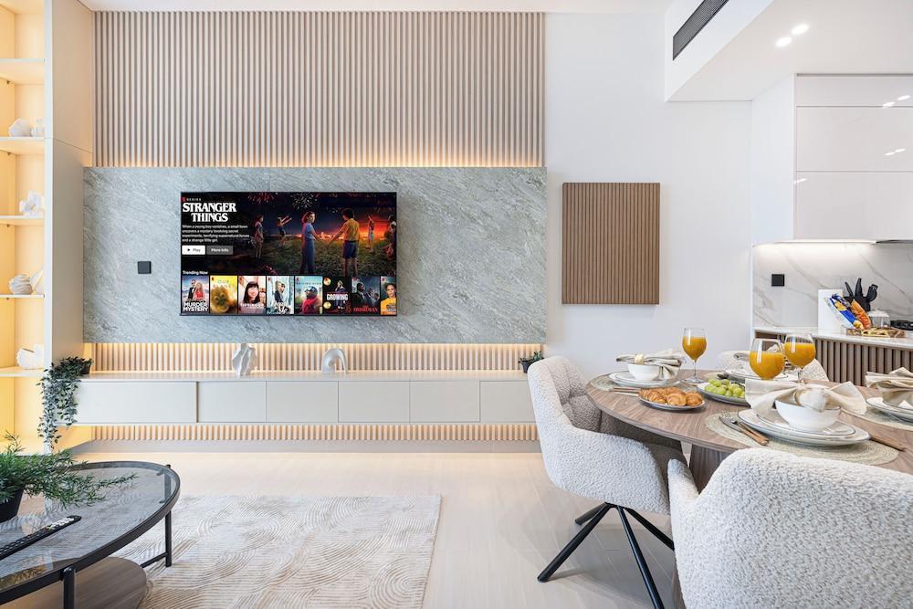 Binghatti Suites by Hostiva - City View - Tap to explore photos
