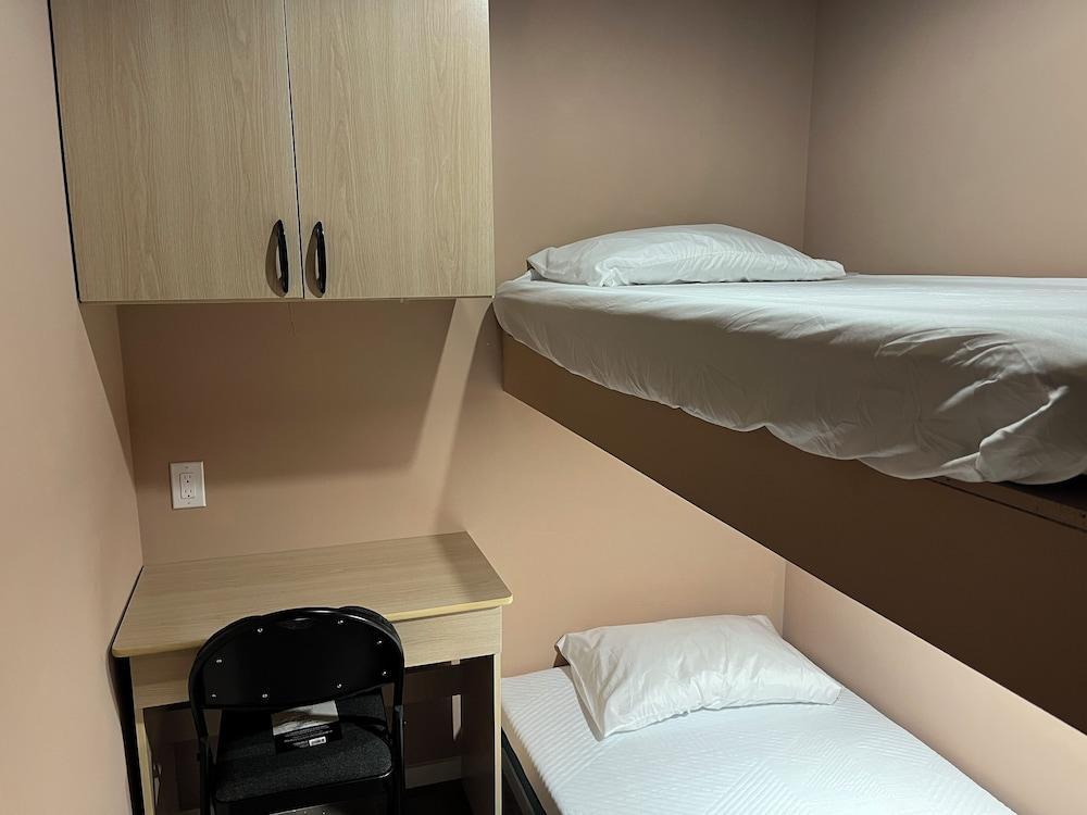Pod-Inn Hotel Room Type - Double Pod Room