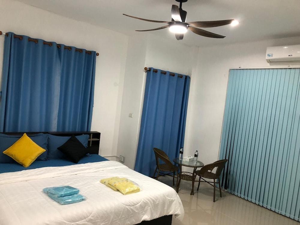 Den Nest Guest House KRABI Room Type - Deluxe Room, Balcony