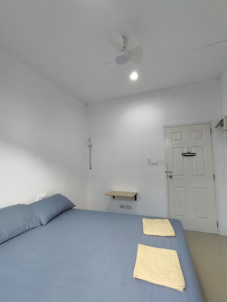 Den Nest Guest House KRABI Room Type - Standard Double Room, Balcony