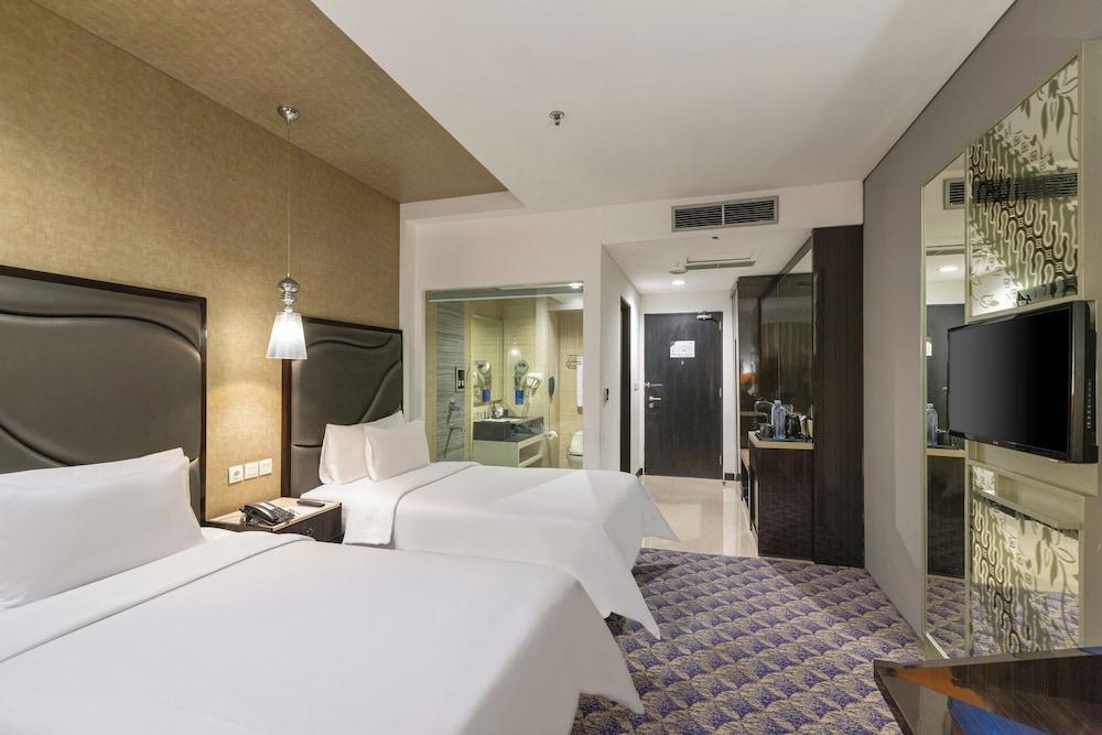 Fairview Hotel by ARTOTEL Room Type - Deluxe Twin