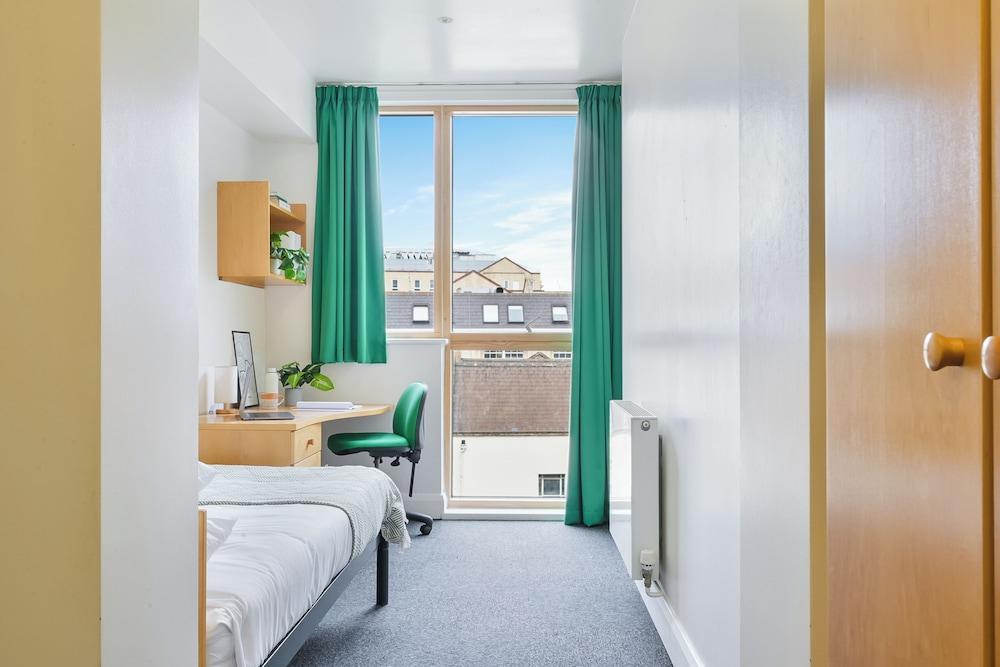AXO Waterloo - Student Accommodation - Tap to explore photos