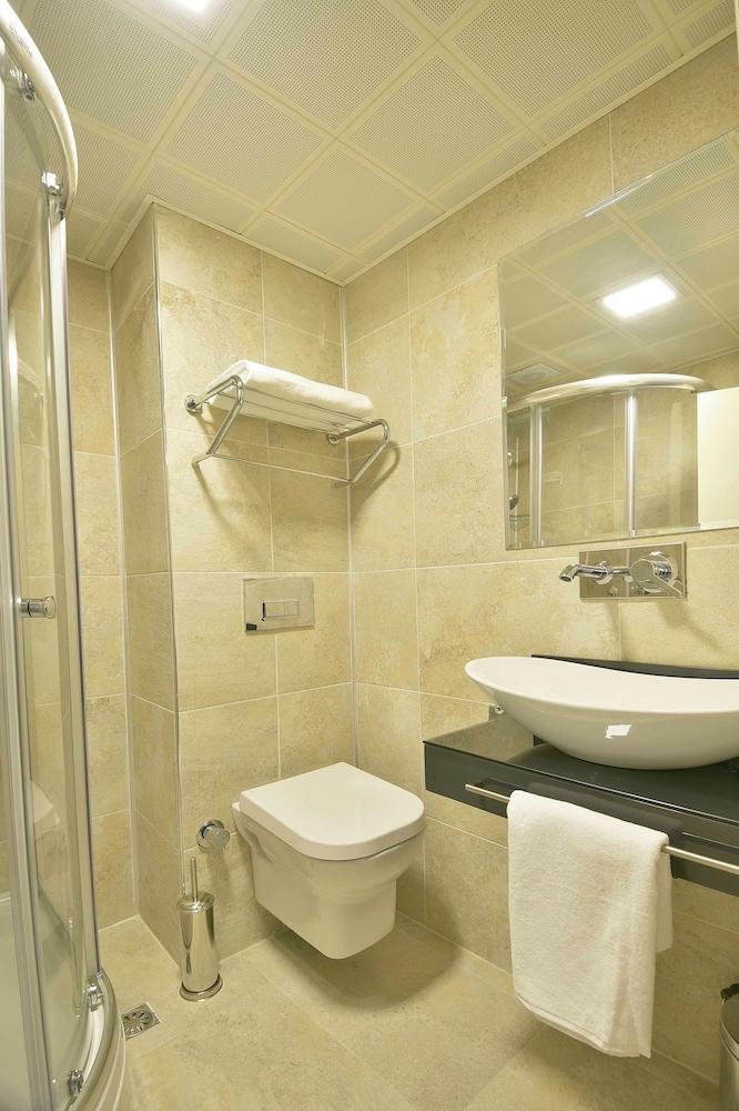 Hotel Adamel City Room Type - Business Twin Room