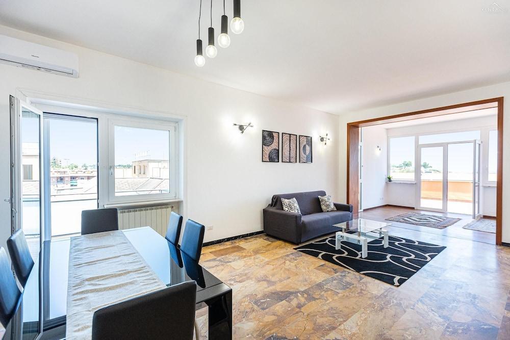 Rental in Rome Baldo Apartment - Tap to explore photos