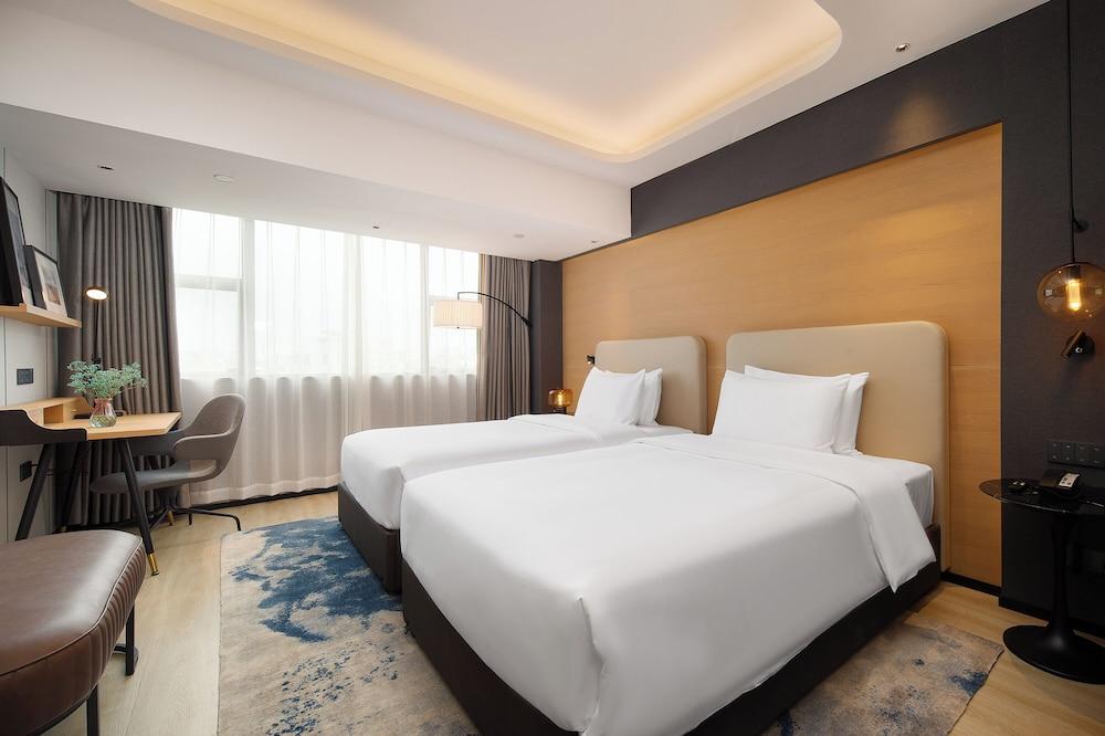 Rezen Langham Honor International Hotel Canton Fair Complex Kecun Metro Station Branch Room Type - Luxury Twin Room, City View