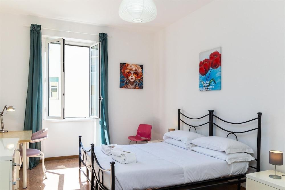 Rental in Rome Jenner Apartment