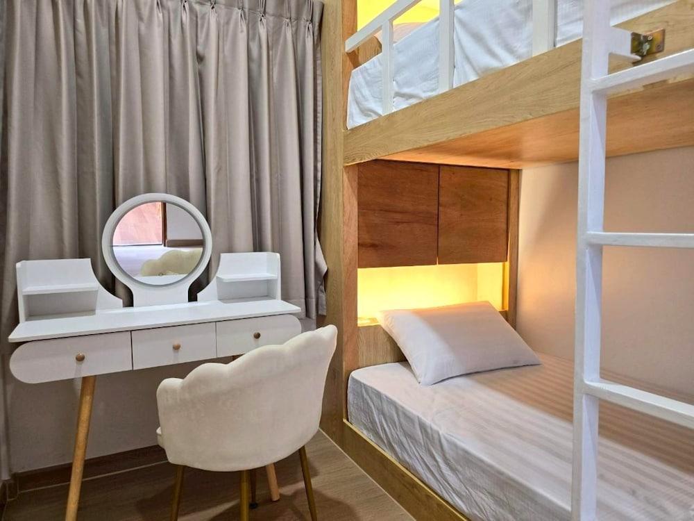 Inn De Sea Poshtel Room Type - 2 Bed Private Dorm