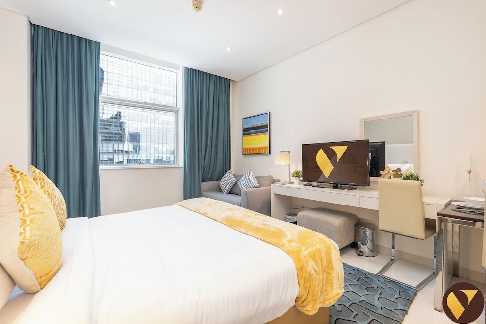 Vogue | Cour Jardin Business Bay Close to Dubai Mall | Burj Khalifa
