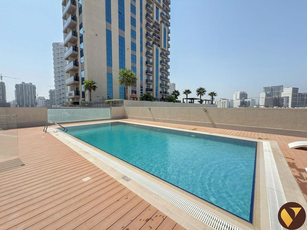 JVC unit Pool Jogging Track Play Area - Tap to explore photos