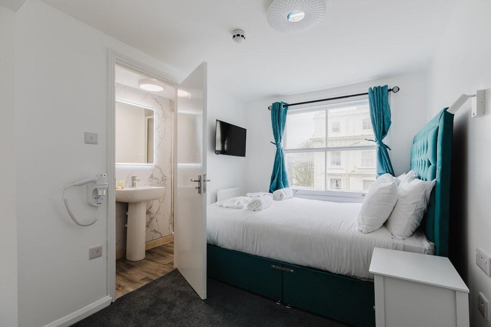 Whiteleys Hotel Room Type - Standard Double Room, Ensuite