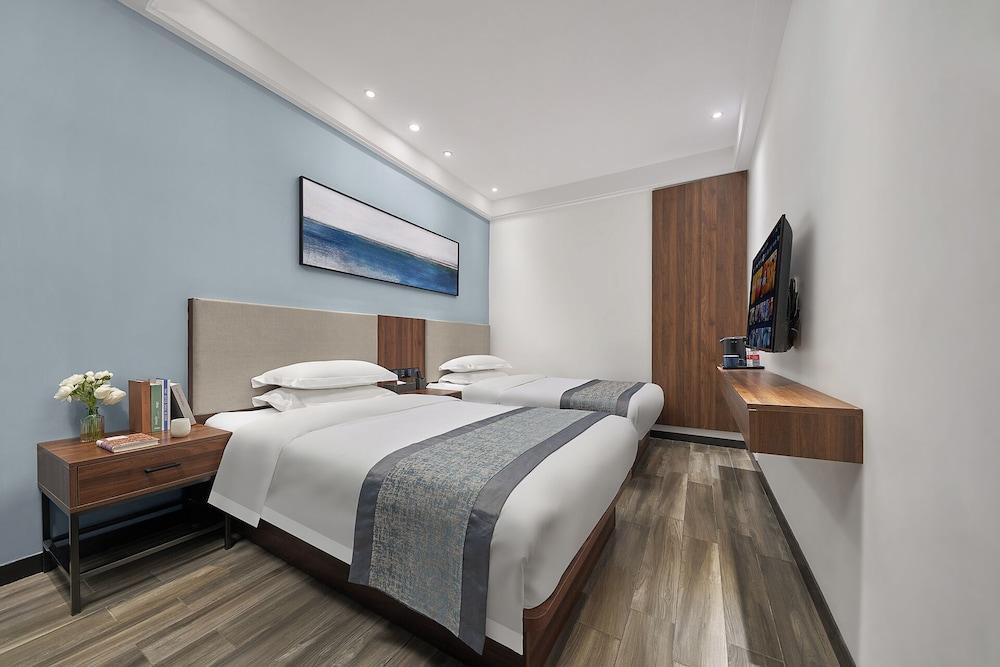 CANTON ISLE HOTEL Room Type - Standard Twin Room