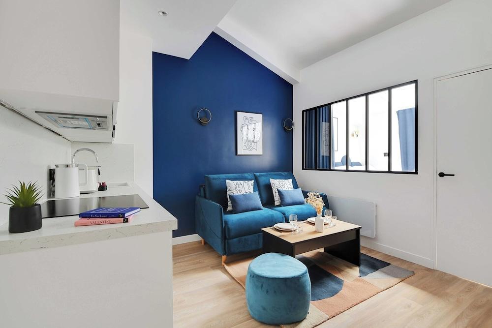 Modern Apartment in Sainte Marguerite - Tap to explore photos
