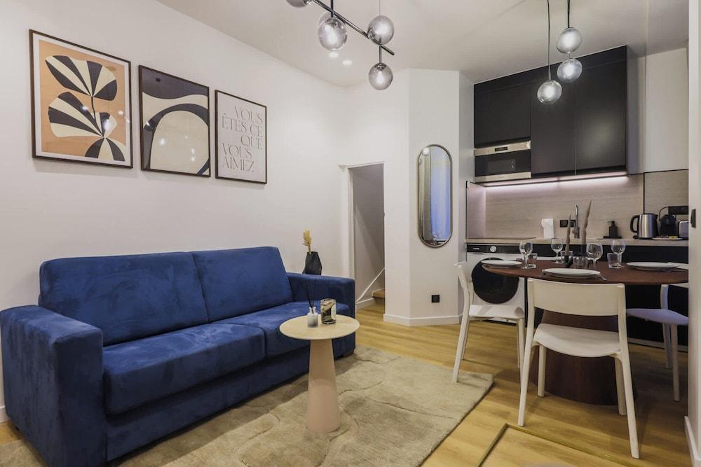Superb Duplex 1 Bedroom Center of Paris