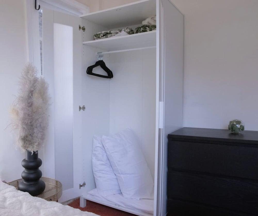 Cosy Spacious 2 Double Bedroom- Central Fulham - Tap to explore photos