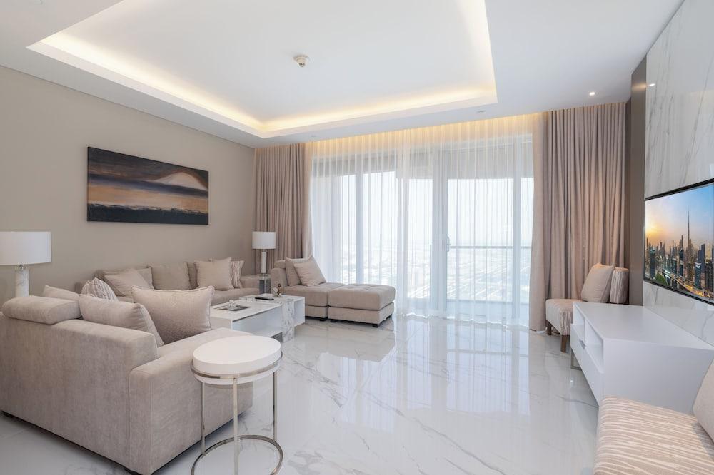 Holistay luxury collection1BR Dubai mall - Tap to explore photos