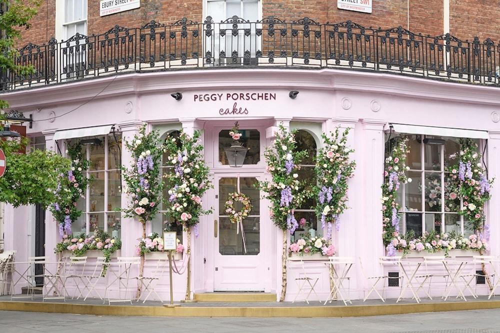 Belgravia - Charming Spacious 4 Bed Home for 9 - Tap to explore photos