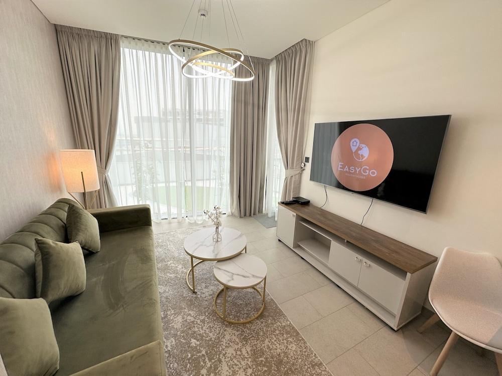 Easygo-indulging 1bdr Sobha Waves - Tap to explore photos