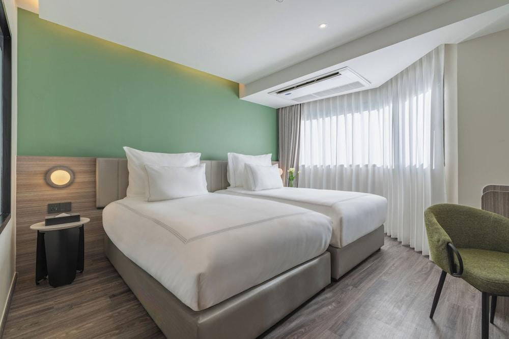 The Akyra Bangkok 11 Room Type - Deluxe Twin Room