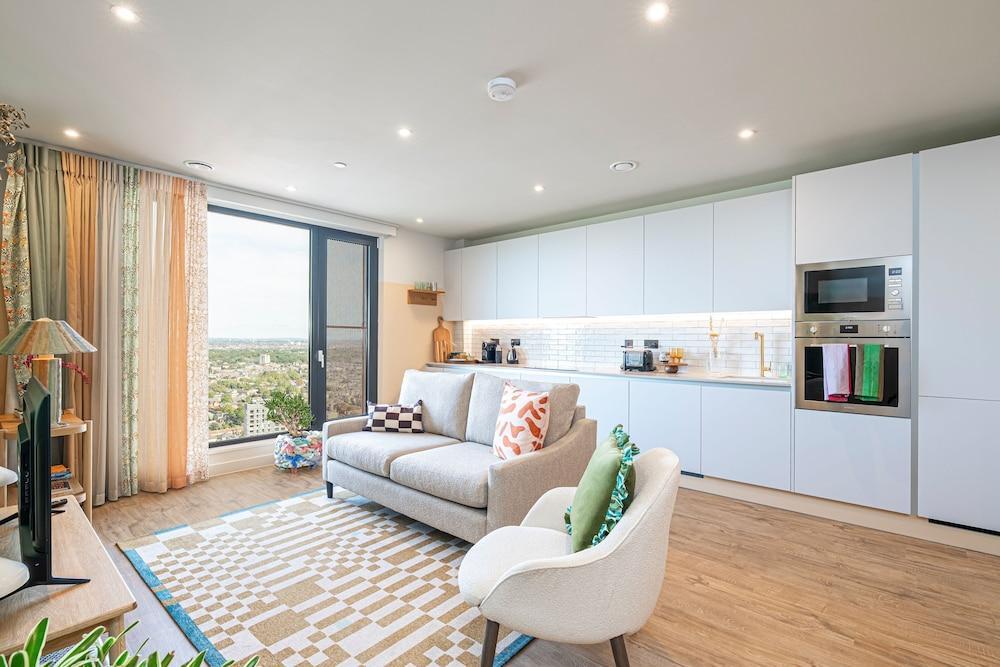 The Eades Laura Perryman 1 Bed - Tap to explore photos