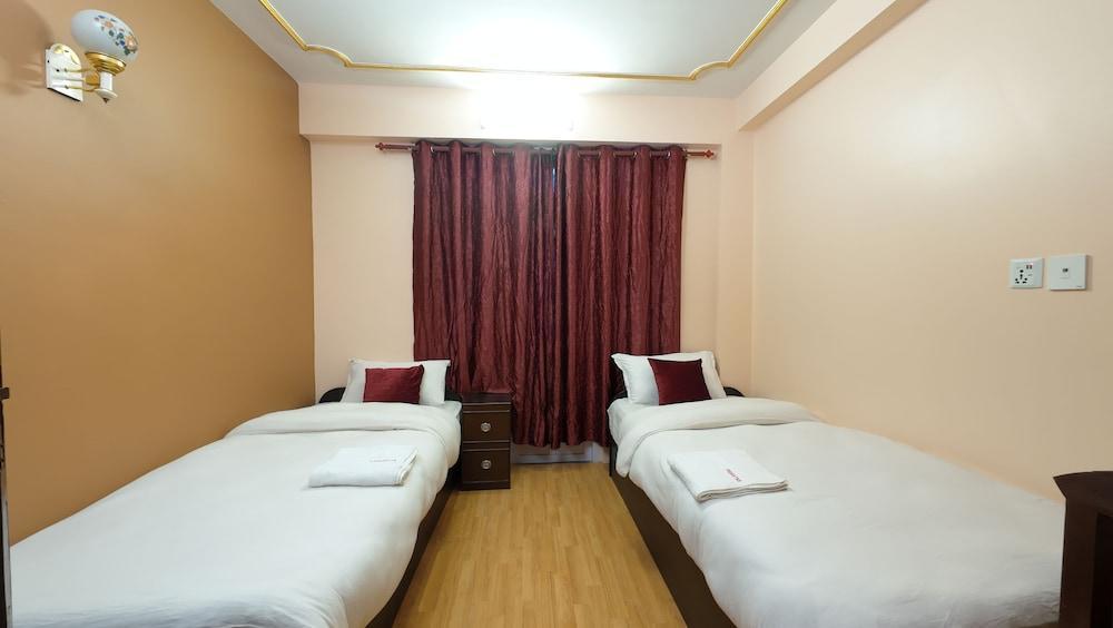 Hotel Triratna Room Type - Basic Double or Twin Room, 2 Twin Beds