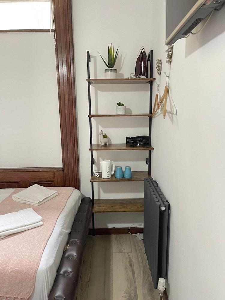 ND Hotel Room Type - Basic Quadruple Room, Private Bathroom (Room 03)