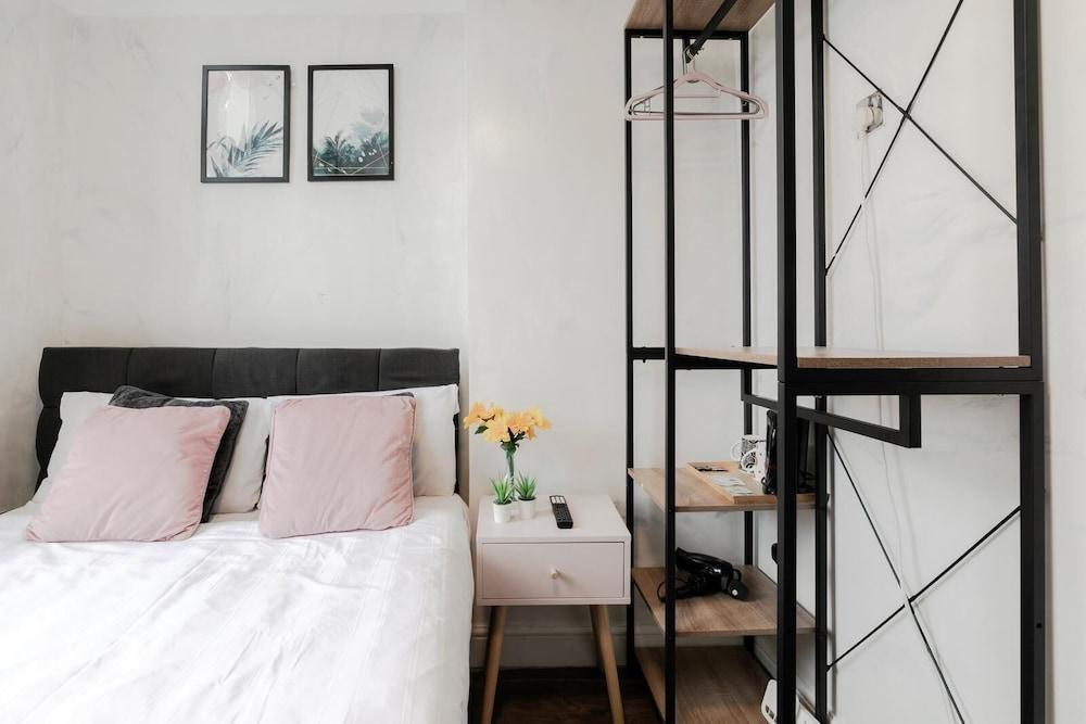 ND Hotel Room Type - Basic Double Room, Private Bathroom (Room 20)