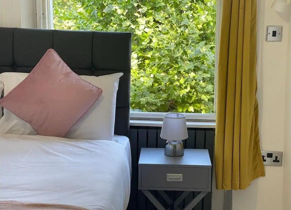 ND Hotel Room Type - Basic Double Room, Private Bathroom (Room 22)