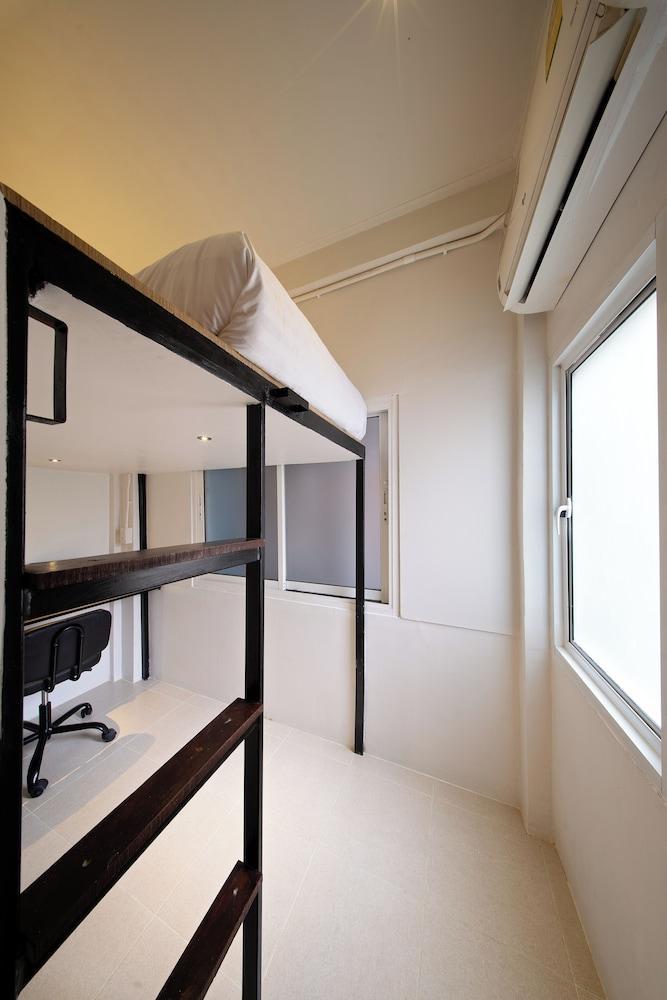 OH Suites 72 - Tap to explore photos