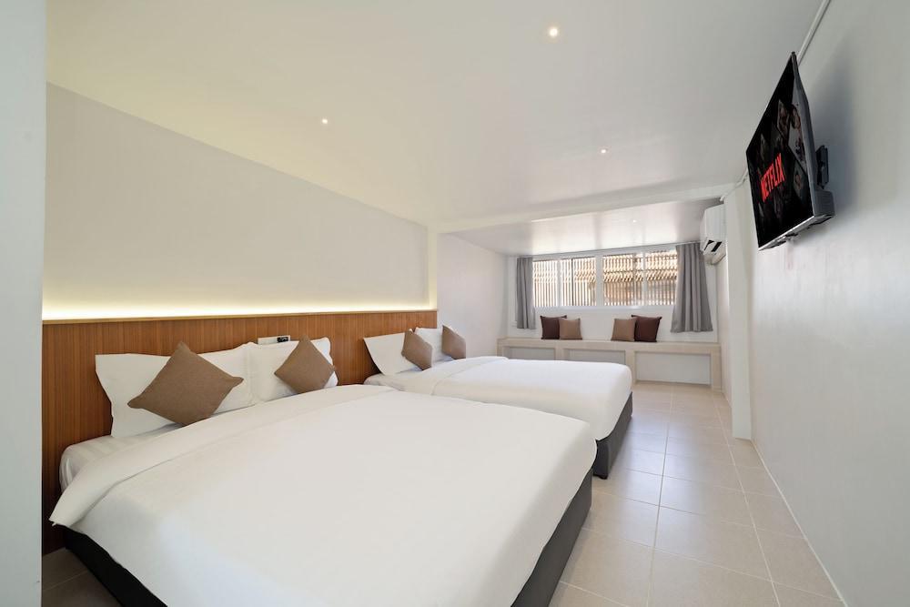 OH Suites 72 Room Type - Family Studio