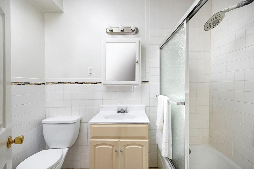 Prime Upper West Side Location 1 Bedroom Apt