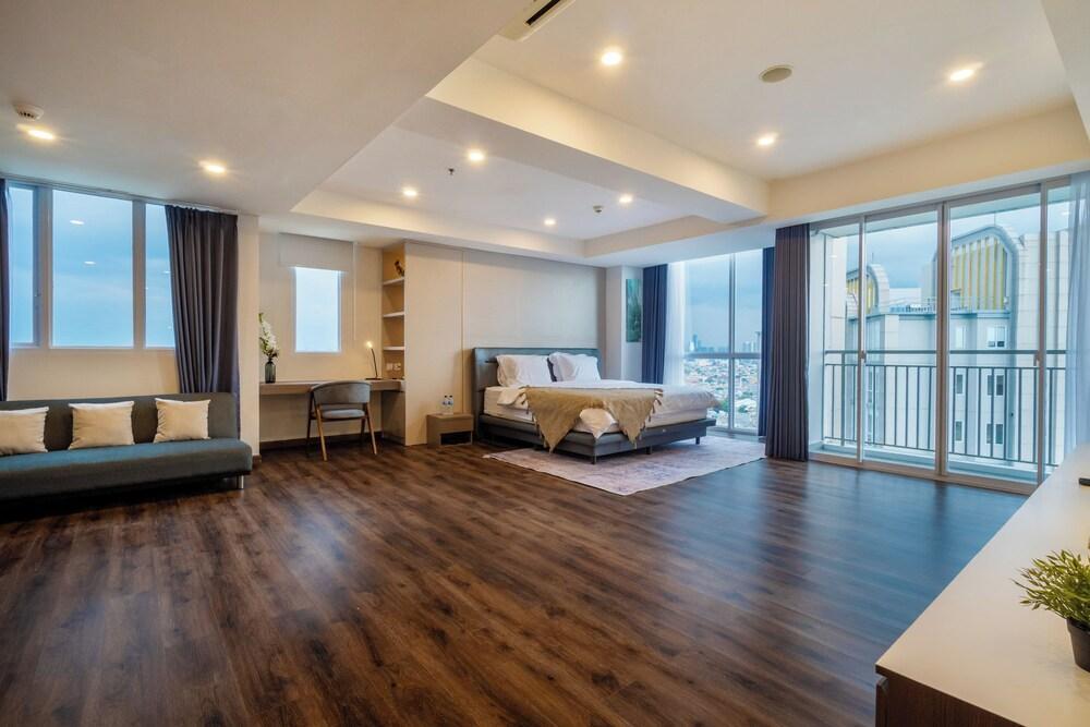Morich Suites Penthouse Room Type - Deluxe Penthouse Morich Suites Penthouse Room Type - Deluxe Penthouse