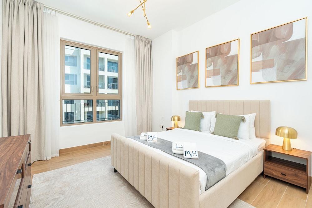 PVH - 1BR La Sirene - Partial Sea View