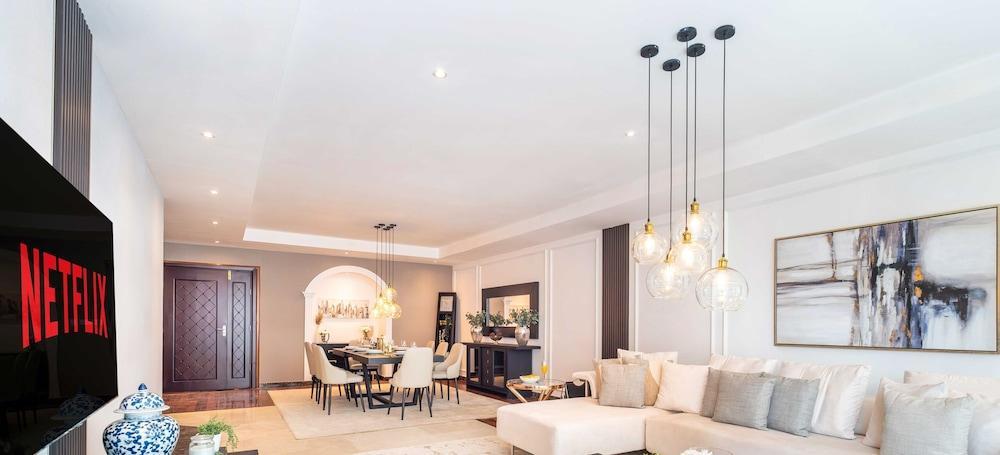 LUX The Al Seef Marina 4 bed Suite - Tap to explore photos