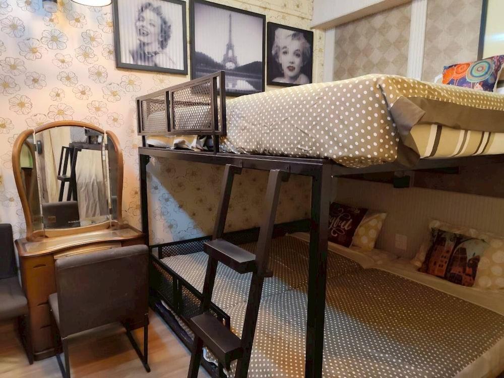 Love BKK Hotel Room Type - Deluxe Studio, 1 Bedroom