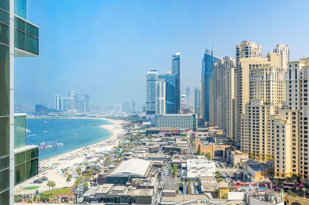 Al Bateen I Ultra Luxury I Private Beach