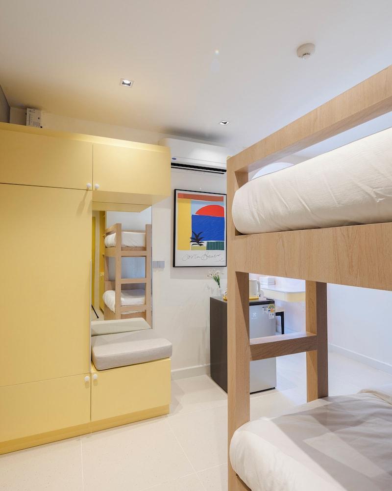 Bembis Hotel Charoenakorn 10 Room Type - Sunny Standard Room