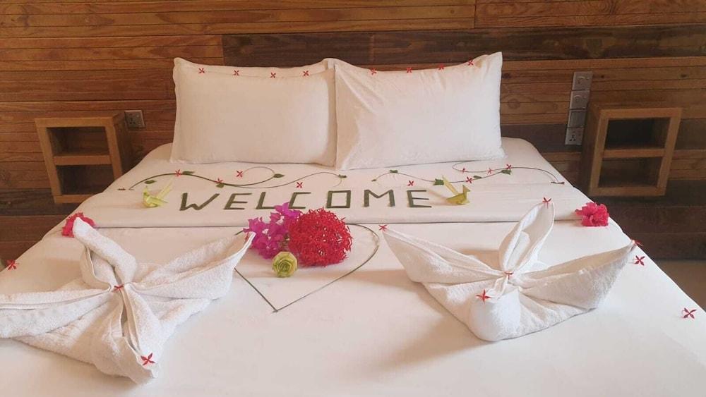 Luk inn at huraa Room Type - Deluxe Villa, Garden View