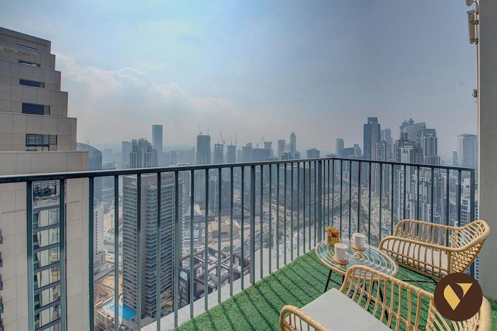 Vogue | Boulevard Heights near Burj Khalifa | Dubai mall Room Type - Luxury Apartment, Canal View Vogue | Boulevard Heights near Burj Khalifa | Dubai mall Room Type - Luxury Apartment, Canal View