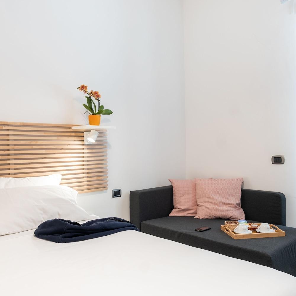 4bnb - Reale House Borgo - Tap to explore photos