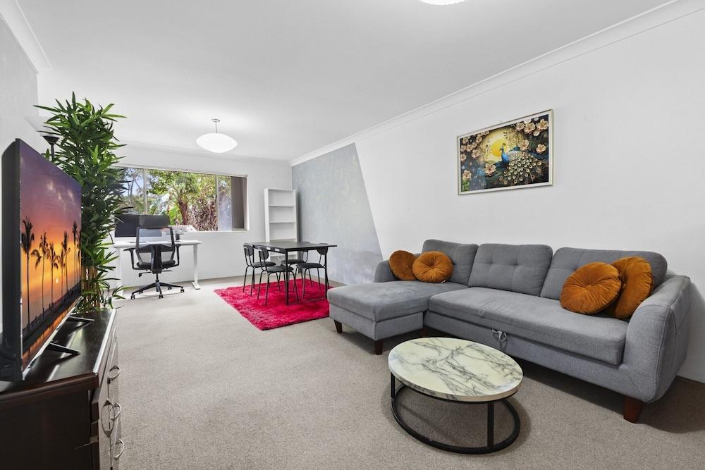 Bright Marrickville Flat With Balcony & Parking - Tap to explore photos
